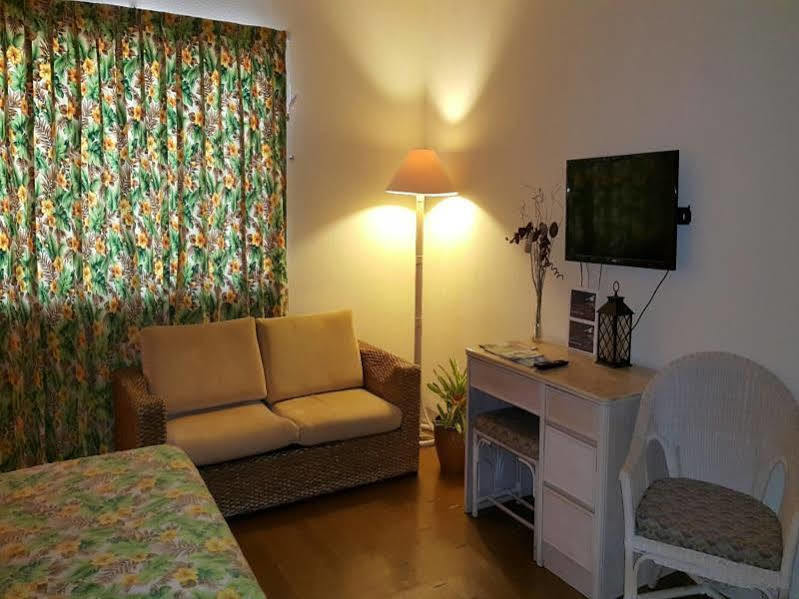 One Pacific Hotel Tamuning Zewnętrze zdjęcie