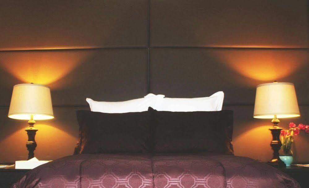 One Pacific Hotel Tamuning Zewnętrze zdjęcie